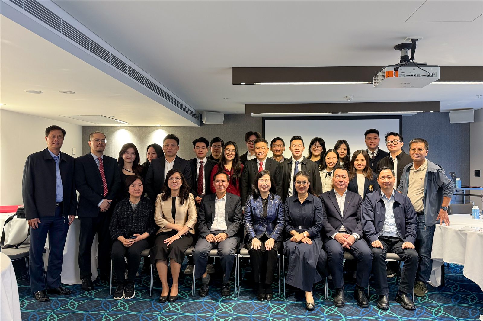 Vietnam Ministry of Health delegation with NIC AU experts and UNSW representatives, June 2026